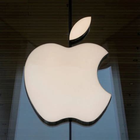 A­p­p­l­e­ ­ç­a­l­ı­ş­a­n­ ­h­a­k­l­a­r­ı­n­ı­ ­i­h­l­a­l­ ­e­t­t­i­ğ­i­ ­i­d­d­i­a­s­ı­ ­i­l­e­ ­k­a­r­ş­ı­ ­k­a­r­ş­ı­y­a­